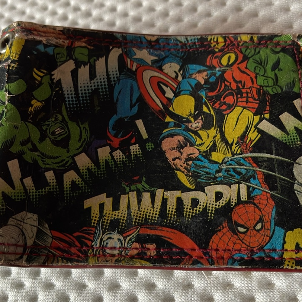 Marvel bifold - Picture 3 of 5